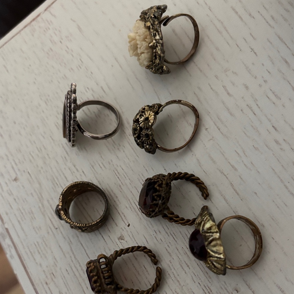 7 vintage rings - Picture 2 of 4